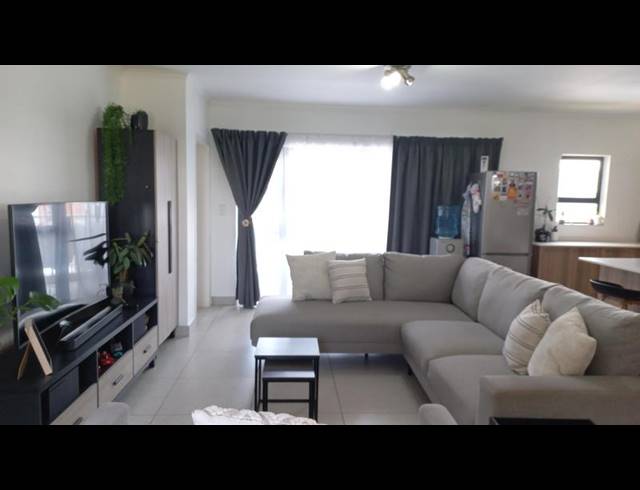 2 BEDROOM PROPERTY TO RENT IN GLEN MARAIS